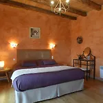 ベッド・アンド・ブレックファスト De La Pommeraie