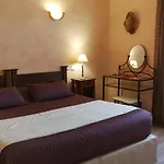 ベッド・アンド・ブレックファスト De La Pommeraie 3*