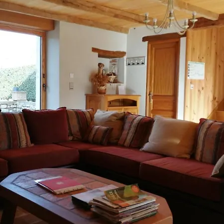 Couette-café De La Pommeraie 3*