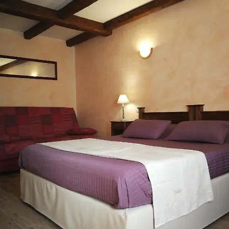 De La Pommeraie 3*