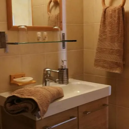 De La Pommeraie Bed & Breakfast Saint-Gery (Lot)