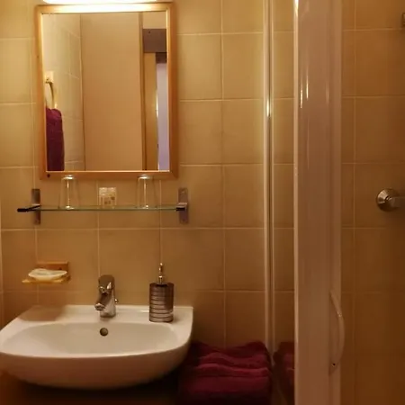 Bed & Breakfast De La Pommeraie Saint-Gery (Lot)