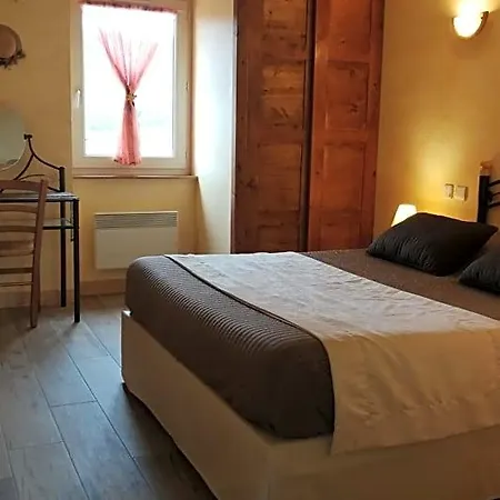 De La Pommeraie 3*